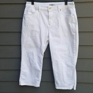 Croft & Barrow White Cropped Jeans size 12